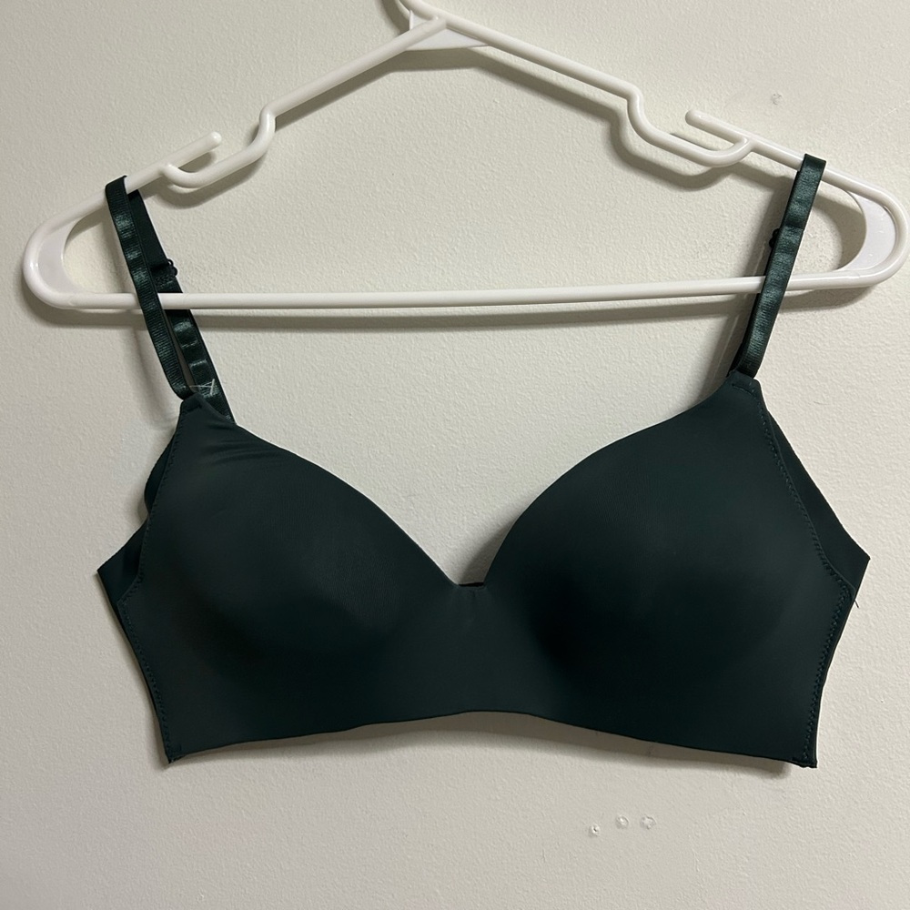Sophie b Green Wireless Bra